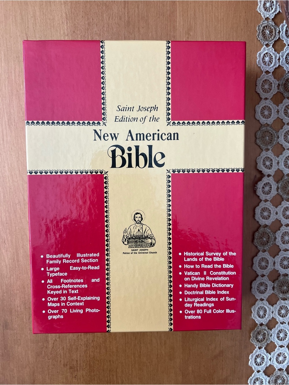 St Joseph Edition of the New American Bible LARGE Type Illustrated in box
